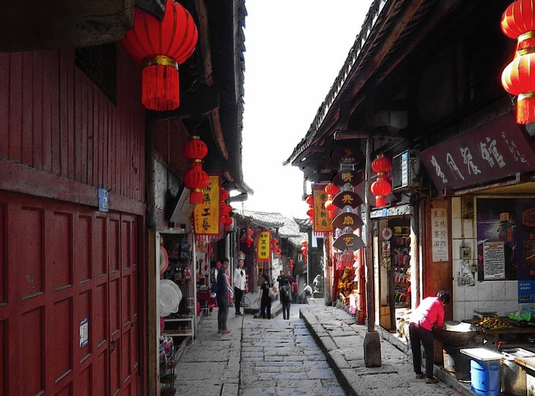 一架从台北飞往香港的航班出现“紧急情况”返航